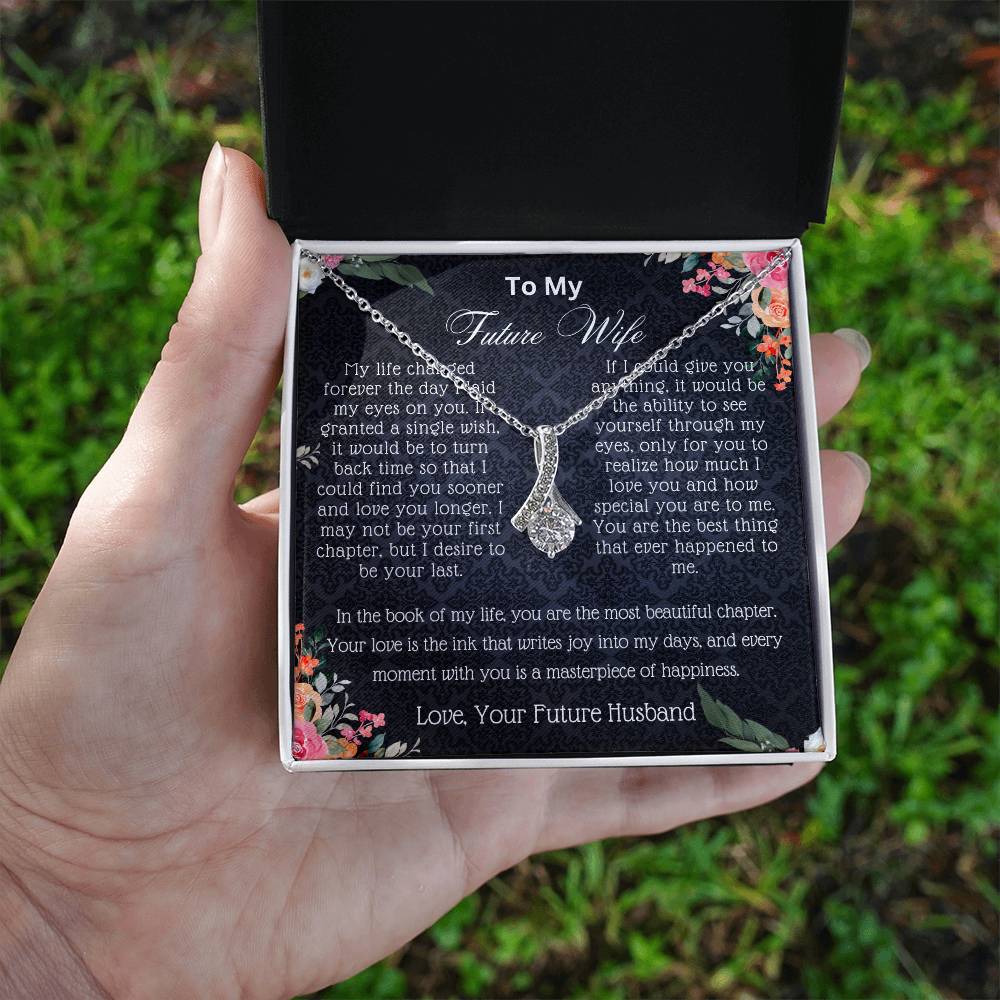 Alluring Beauty Necklace With Love Note