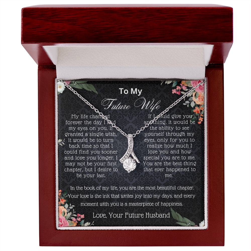 Alluring Beauty Necklace With Love Note